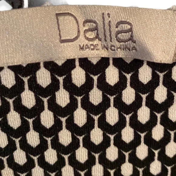DALIA EUC WOMENS TOP SHIRT BLOUSE BLACK SUMMER SPRING CASUAL PLUS SIZE 3X - Picture 3 of 6